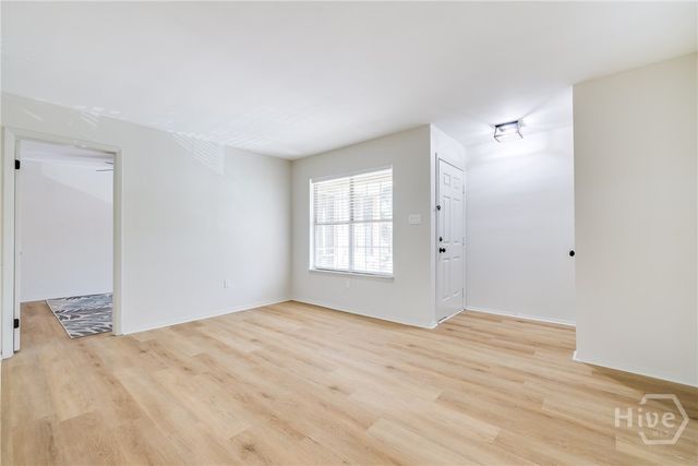 401 N Cromwell Road T-5, Savannah, GA 31410