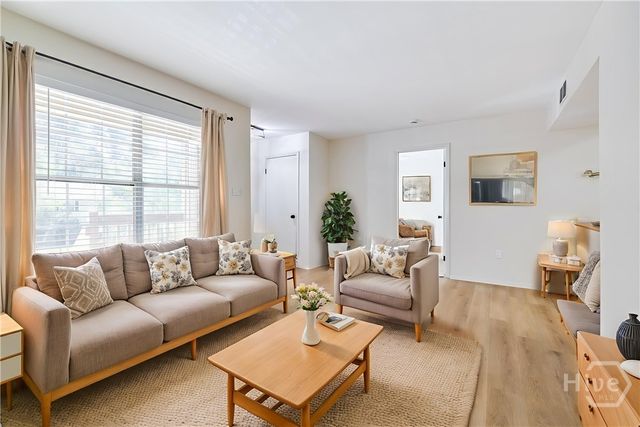 401 N Cromwell Road T-5, Savannah, GA 31410