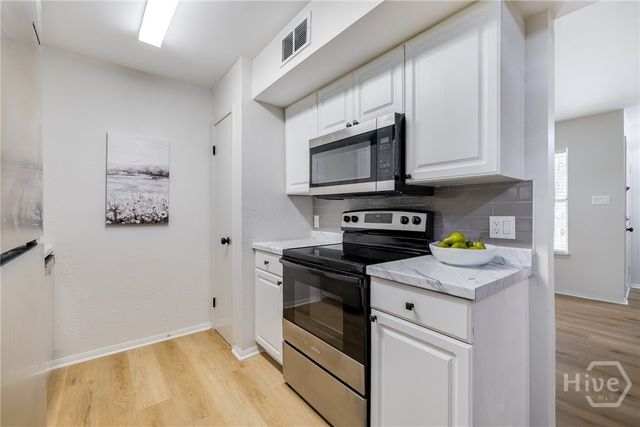 401 N Cromwell Road T-5, Savannah, GA 31410