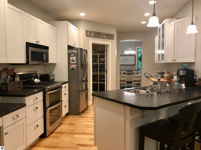 2233 Amber Lane # A, Mt Pleasant, MI 48858