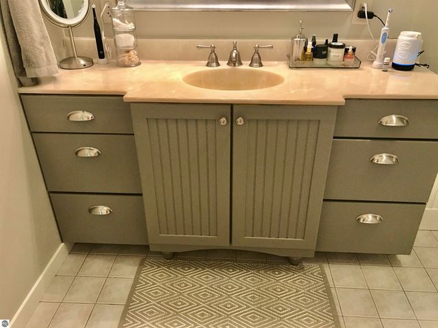 2233 Amber Lane # A, Mt Pleasant, MI 48858