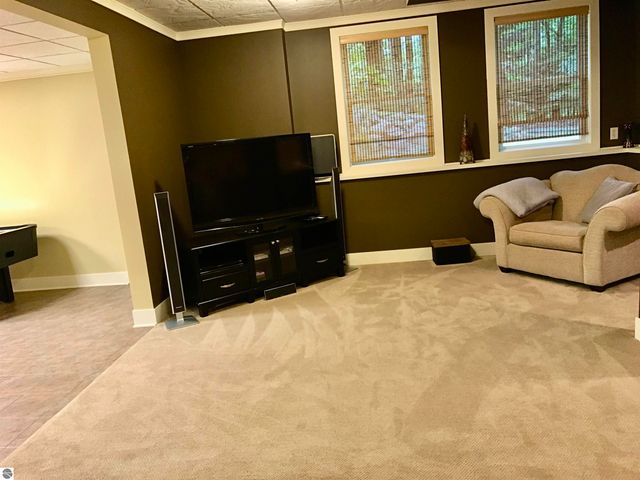 2233 Amber Lane # A, Mt Pleasant, MI 48858