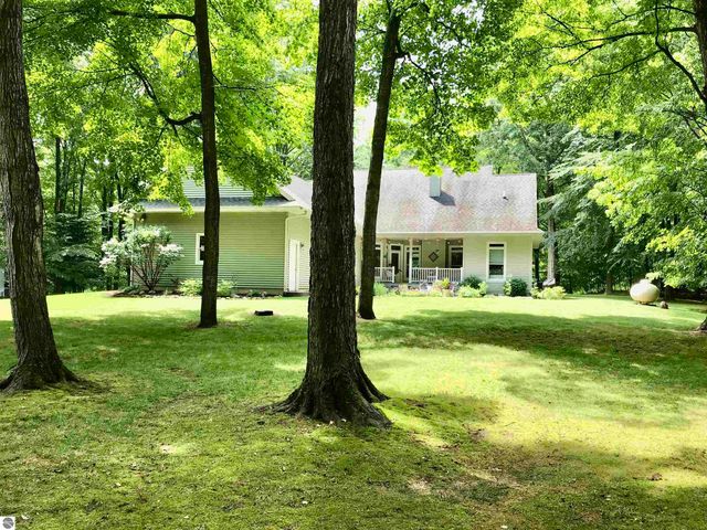 2233 Amber Lane # A, Mt Pleasant, MI 48858