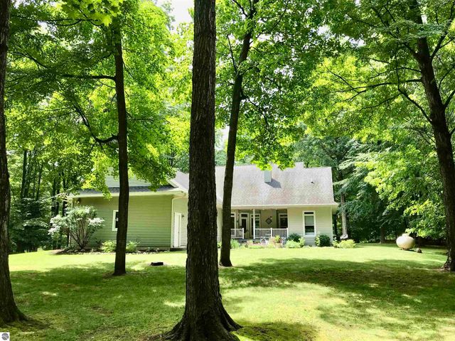 2233 Amber Lane # A, Mt Pleasant, MI 48858