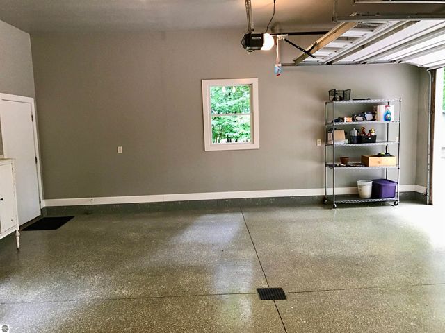 2233 Amber Lane # A, Mt Pleasant, MI 48858