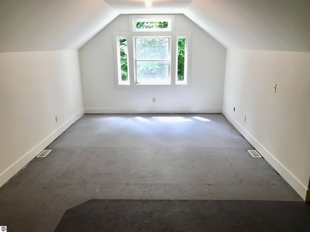 2233 Amber Lane # A, Mt Pleasant, MI 48858