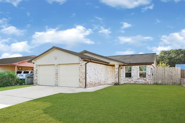1803 Flamingo Drive, League City, TX 77573