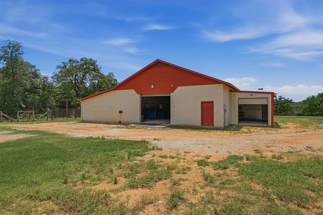 7154 E Fm 922, Valley View, TX 76272