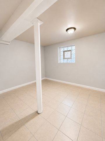 2812 S 48th Court, Cicero, IL 60804