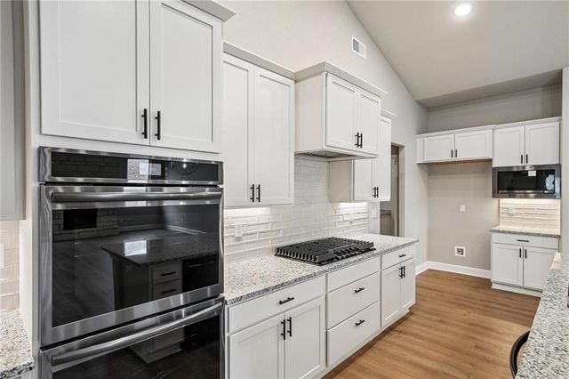12920 Sewell Avenue, Kansas City, KS 66109