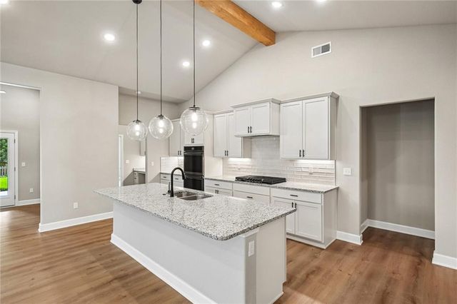 12920 Sewell Avenue, Kansas City, KS 66109