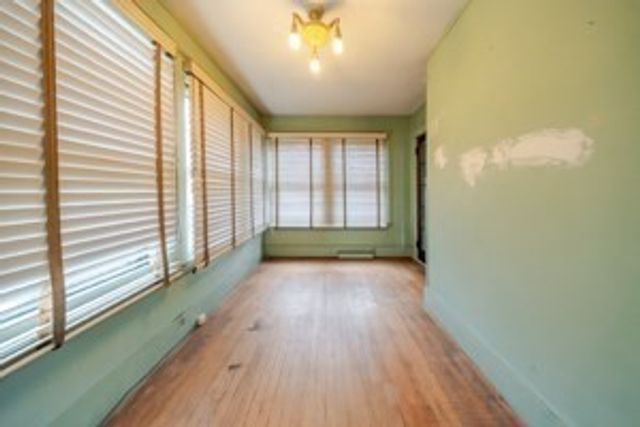 52 Herman St, Springfield, MA 01108