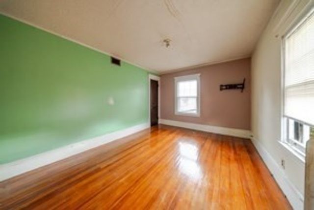 52 Herman St, Springfield, MA 01108