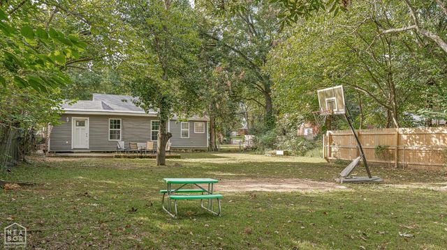 812 W Nettleton Avenue, Jonesboro, AR 72401
