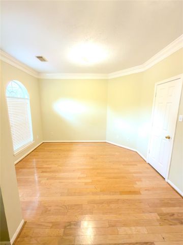 818 Presley Way, Sugar Land, TX 77479