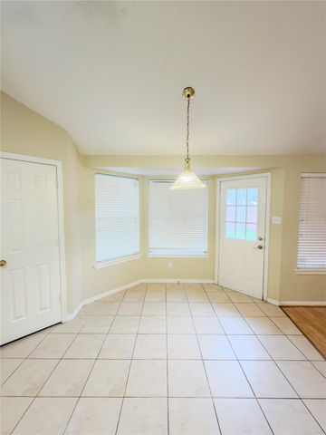 818 Presley Way, Sugar Land, TX 77479