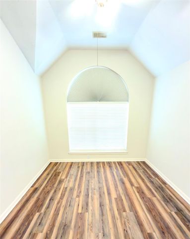 818 Presley Way, Sugar Land, TX 77479