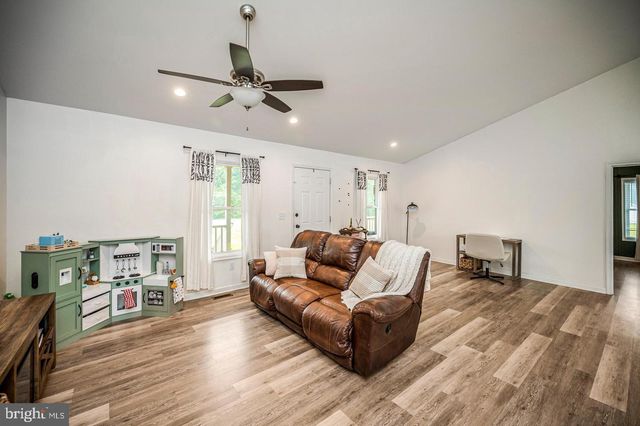 7295 CORNFIELD LN, Rhoadesville, VA 22542
