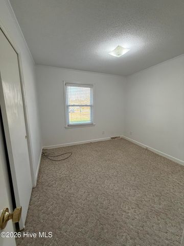 2992 Cherry Lane, Kinston, NC 28504