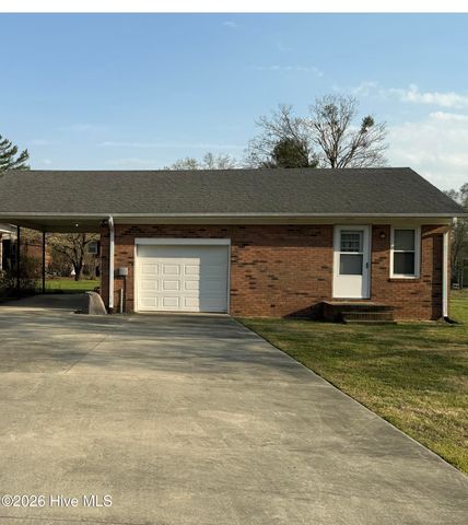 2992 Cherry Lane, Kinston, NC 28504