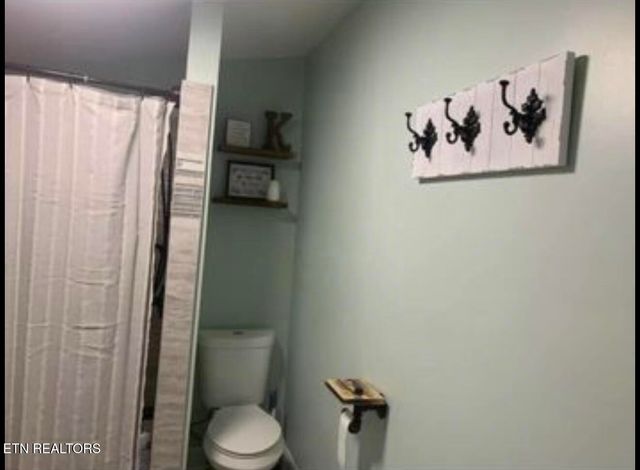 120 7th St, Calhoun, TN 37309