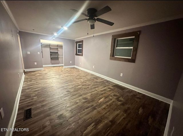 120 7th St, Calhoun, TN 37309