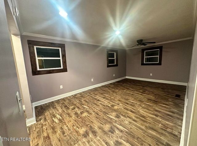 120 7th St, Calhoun, TN 37309