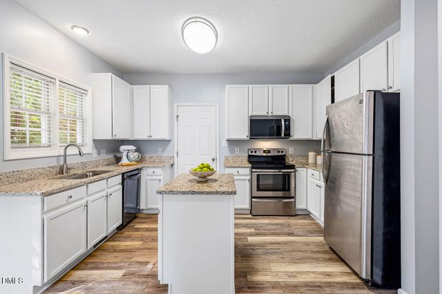 1403 Big Leaf Loop, Apex, NC 27502