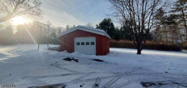 20 Hughes Ln, White Twp., NJ 07823