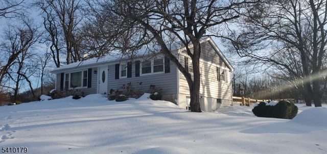 20 Hughes Ln, White Twp., NJ 07823