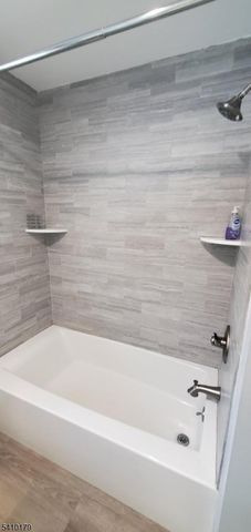 20 Hughes Ln, White Twp., NJ 07823