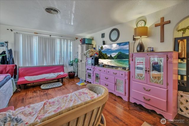 3039 S 200th Street, Seatac, WA 98198