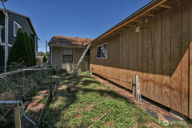 3039 S 200th Street, Seatac, WA 98198