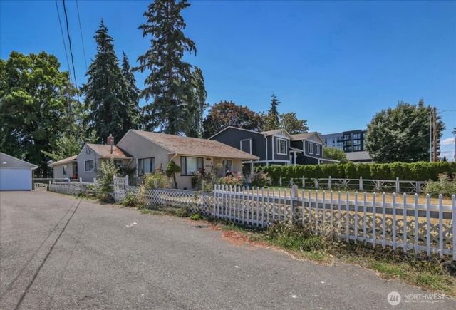 3039 S 200th Street, Seatac, WA 98198