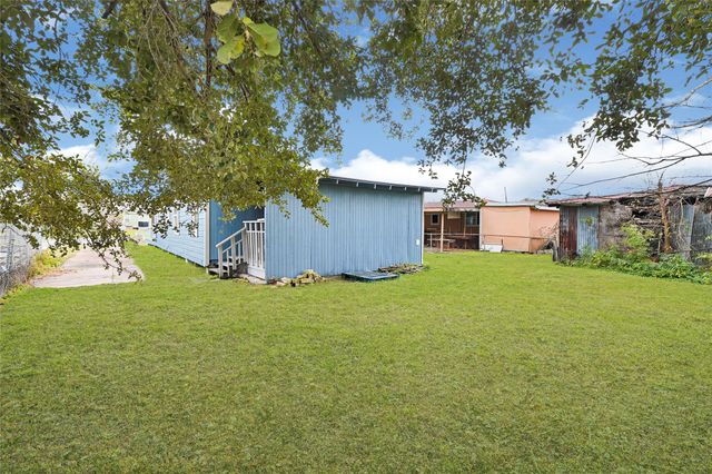 6218 Woodrow Street, Texas City, TX 77591