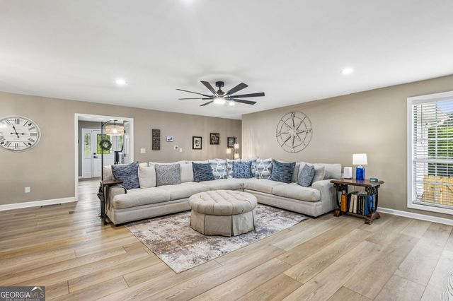32 Quail Run, Hoschton, GA 30548
