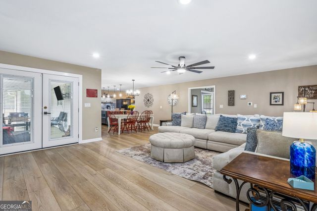 32 Quail Run, Hoschton, GA 30548