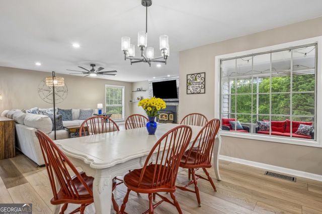32 Quail Run, Hoschton, GA 30548