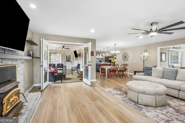 32 Quail Run, Hoschton, GA 30548