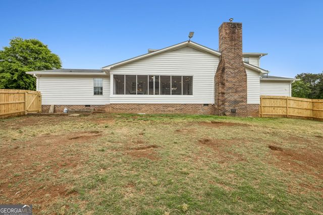 32 Quail Run, Hoschton, GA 30548