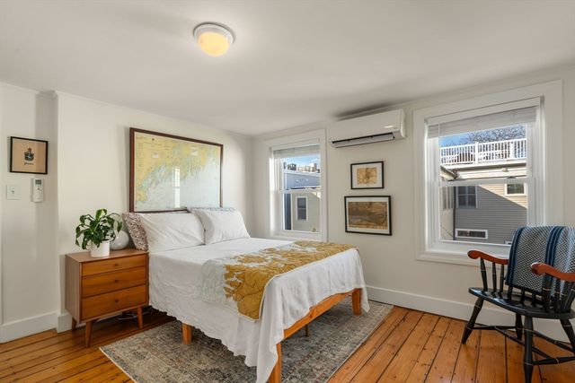 114 Elm St 2, Boston, MA 02129