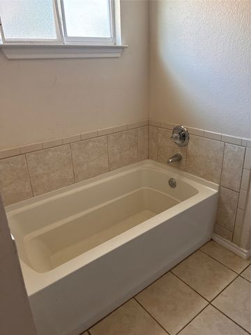1029 Morrison Drive, Fort Worth, TX 76120