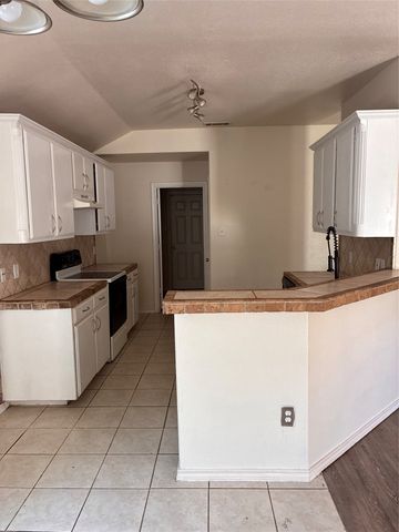 1029 Morrison Drive, Fort Worth, TX 76120