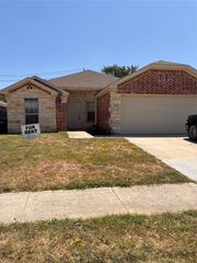 1029 Morrison Drive, Fort Worth, TX 76120
