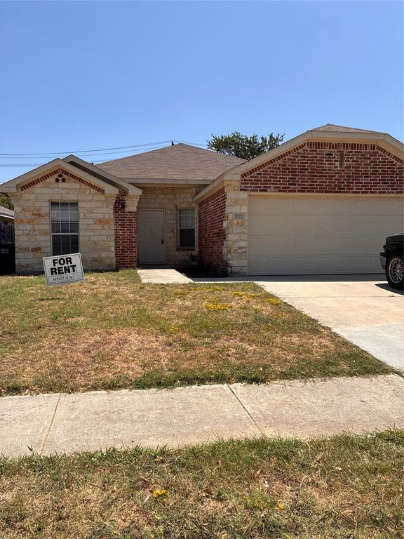 1029 Morrison Drive, Fort Worth, TX 76120
