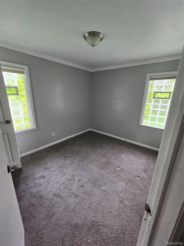 18108 Waltham Street, Detroit, MI 48205