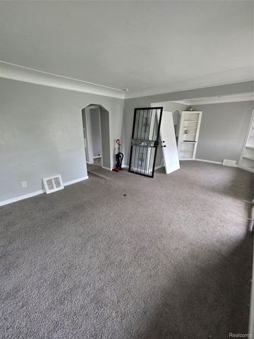18108 Waltham Street, Detroit, MI 48205