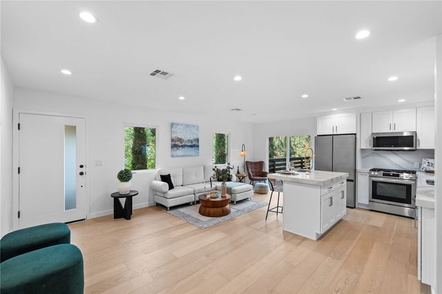 408 Rustic, Los Angeles, CA 90065