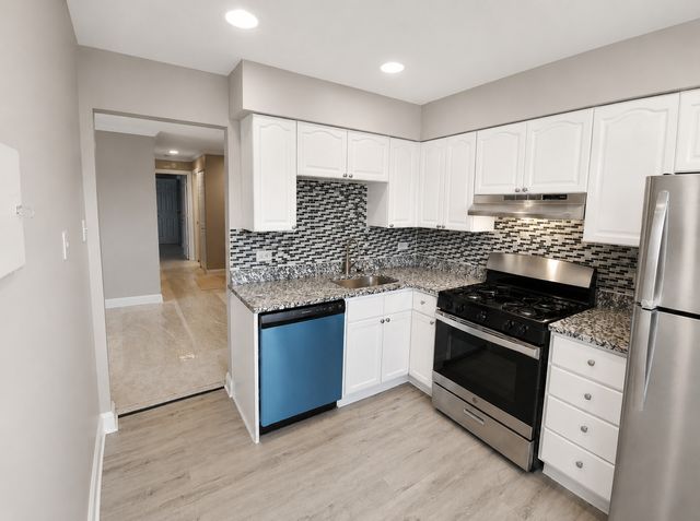 680 Marilyn Avenue 210, Glendale Heights, IL 60139