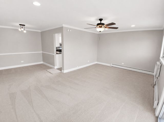 680 Marilyn Avenue 210, Glendale Heights, IL 60139